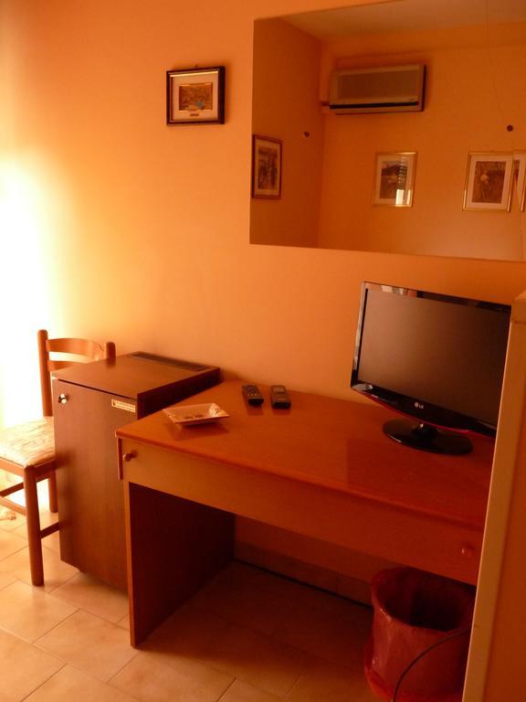 Agathae Hotel & Residence Scoglitti Exteriör bild