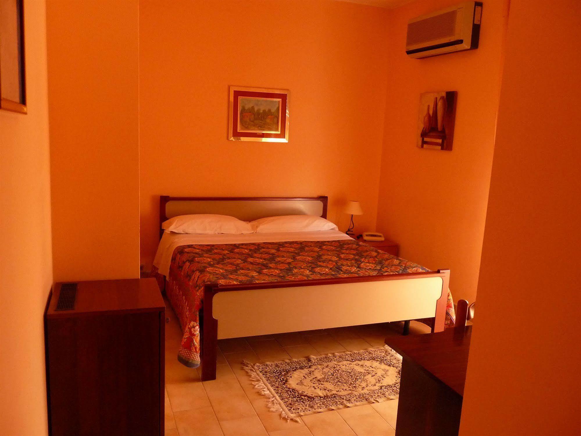 Agathae Hotel & Residence Scoglitti Exteriör bild