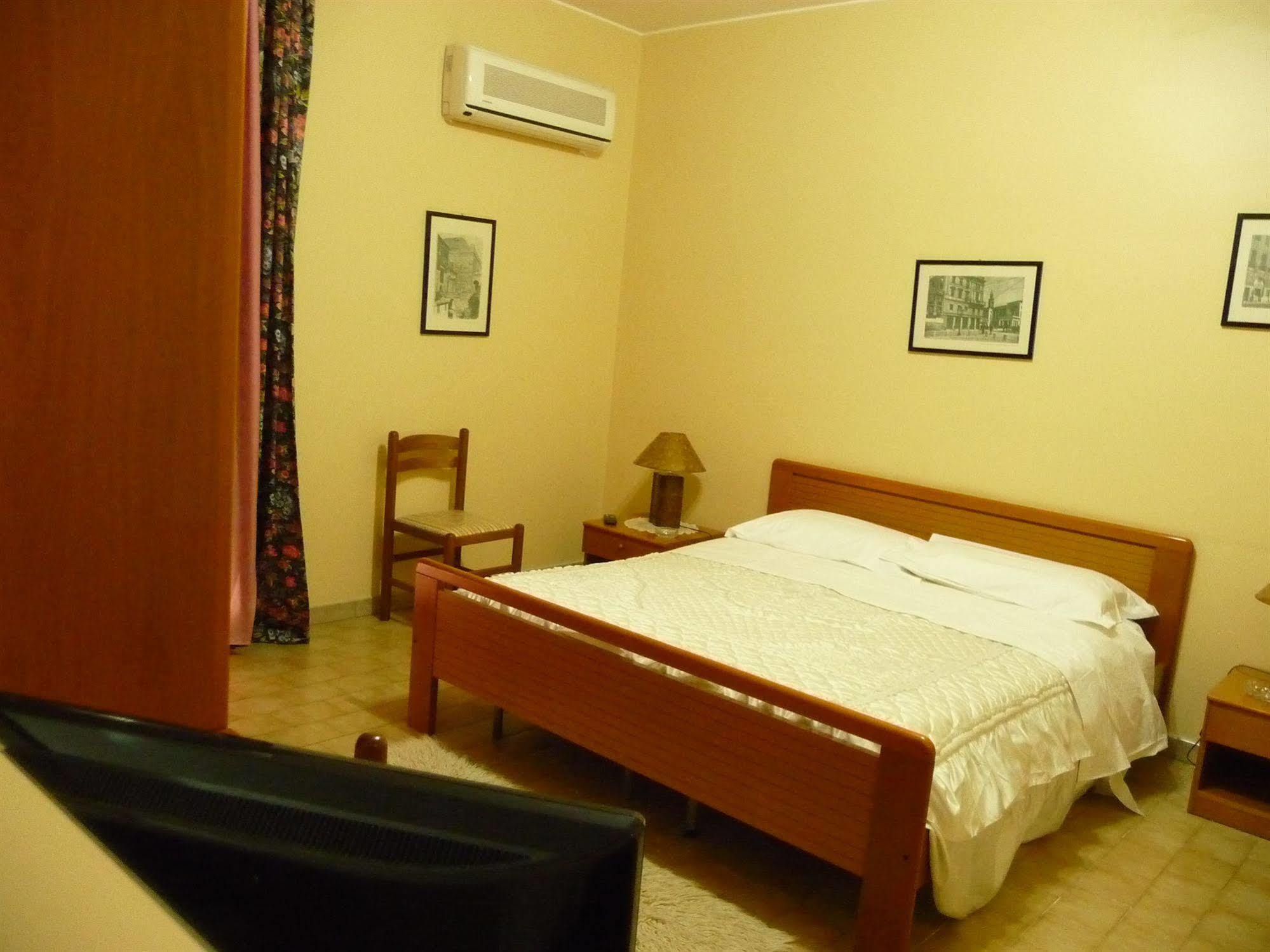 Agathae Hotel & Residence Scoglitti Exteriör bild