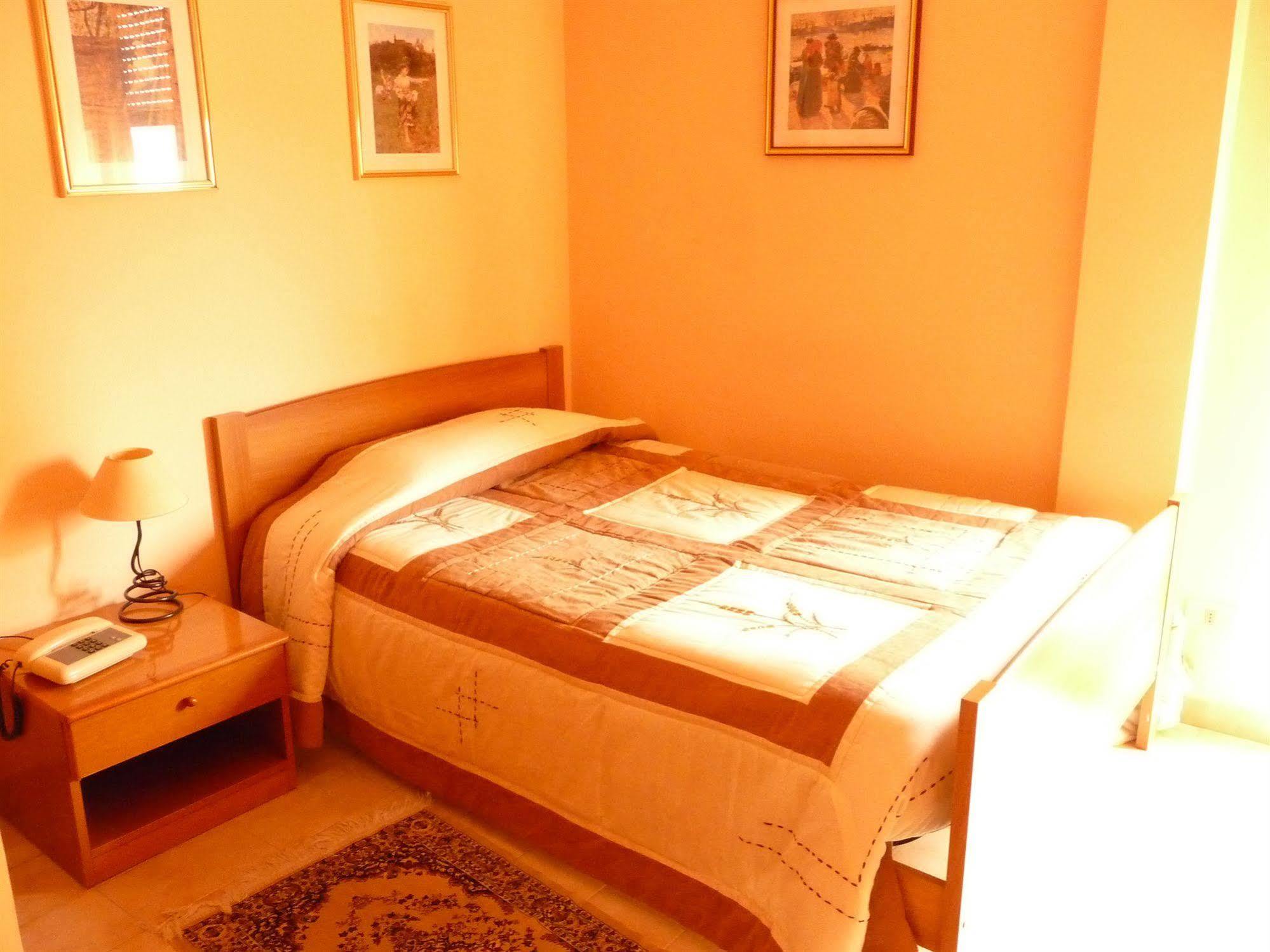 Agathae Hotel & Residence Scoglitti Exteriör bild